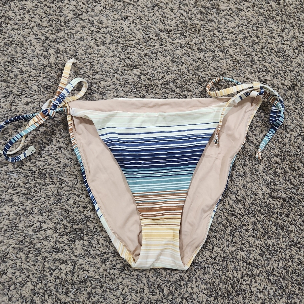 MeUndies String Bikini Bottoms